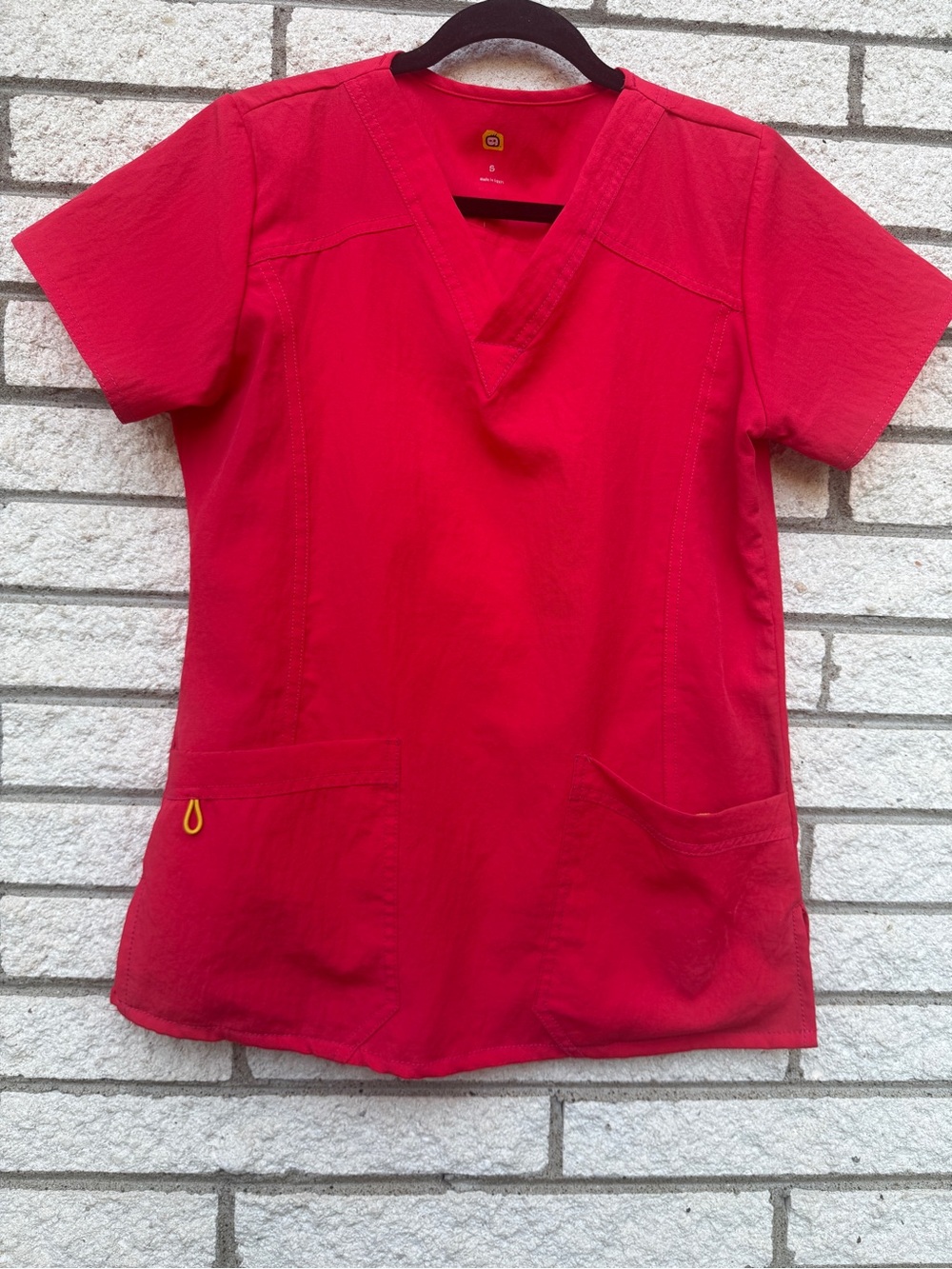 Wonderwink Women's hot pink V-Neck Scrub Top